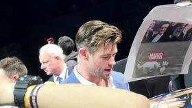 羊仔爆料花絮大全最新视频,最新视频精彩瞬间大揭秘 第2张 羊仔爆料花絮大全最新视频,最新视频精彩瞬间大揭秘 第2张